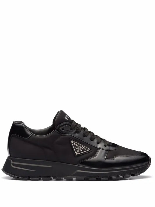 Prada Prax 01 Re-Nylon et cuir brossé Triple Black