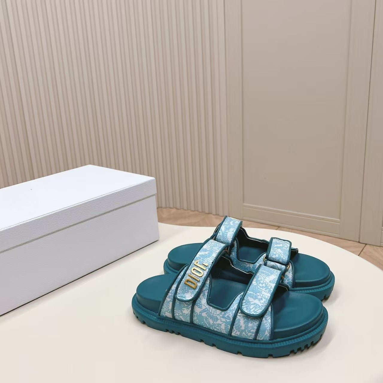 D's new 2025 summer alphabet Velcro slippers women's platform one-line sandals casual flat beach shoes