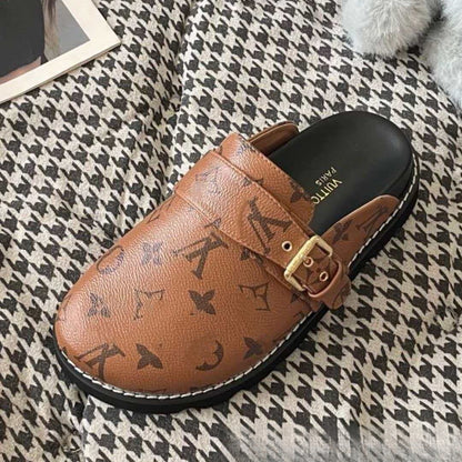Summer new Louis letter slippers, sandals, women's outerwear, thick-soled outerwear, couple's closed-toe half-slippers (Copie 2)