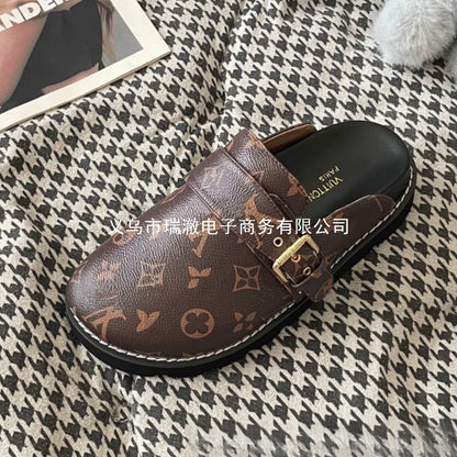 Summer new Louis letter slippers, sandals, women's outerwear, thick-soled outerwear, couple's closed-toe half-slippers (Copie 2)