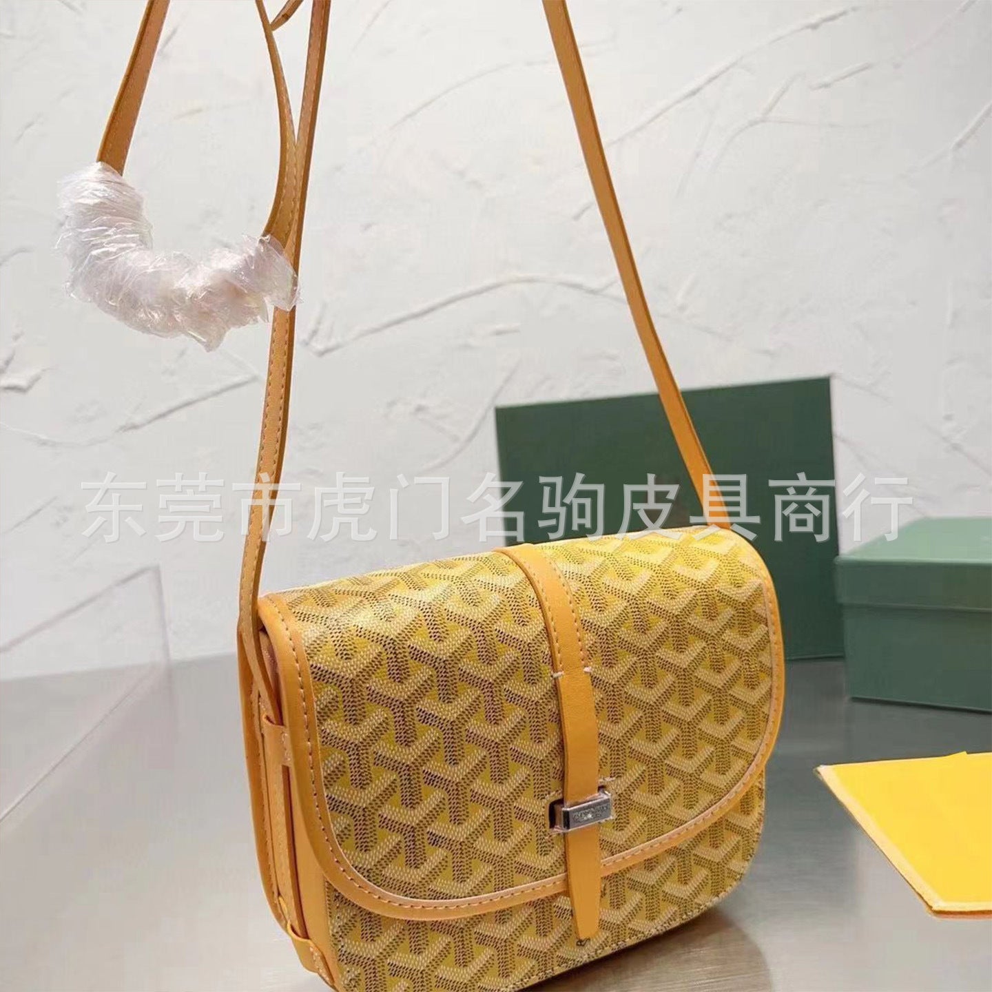 Saddle bag, dogtooth small bag, messenger bag, street fashion, versatile, single-buckle canvas print, unisex bag