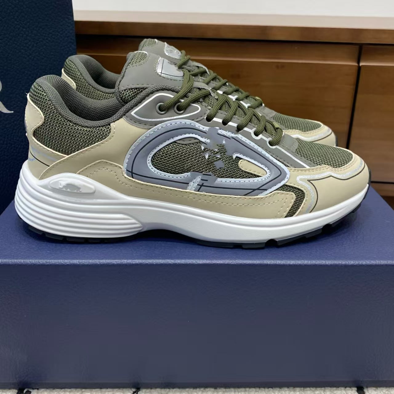 Dad shoes for women, C thick-soled height-increasing D, breathable color-block casual sneakers, versatile trendy shoes, wholesale low-top casual sneakers