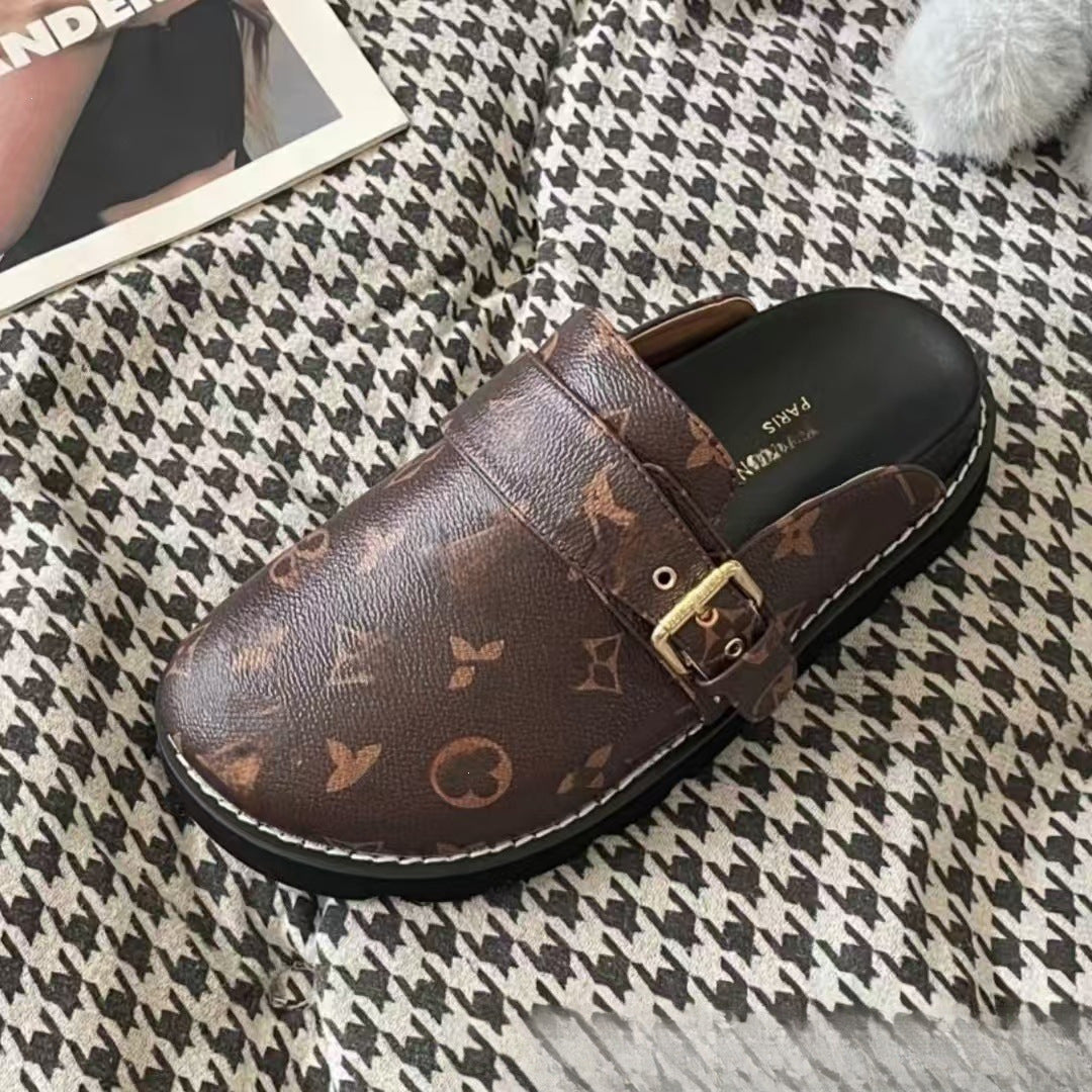 Summer new Louis letter slippers, sandals, women's outerwear, thick-soled outerwear, couple's closed-toe half-slippers (Copie 2)