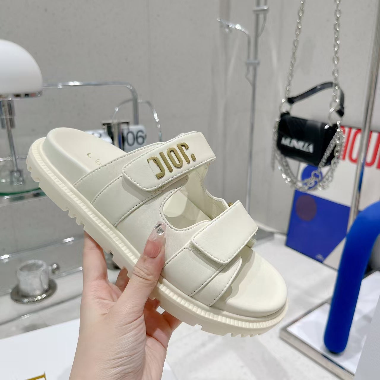 D's new 2025 summer alphabet Velcro slippers women's platform one-line sandals casual flat beach shoes