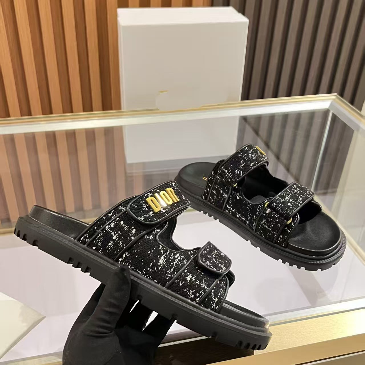 D's new 2025 summer alphabet Velcro slippers women's platform one-line sandals casual flat beach shoes