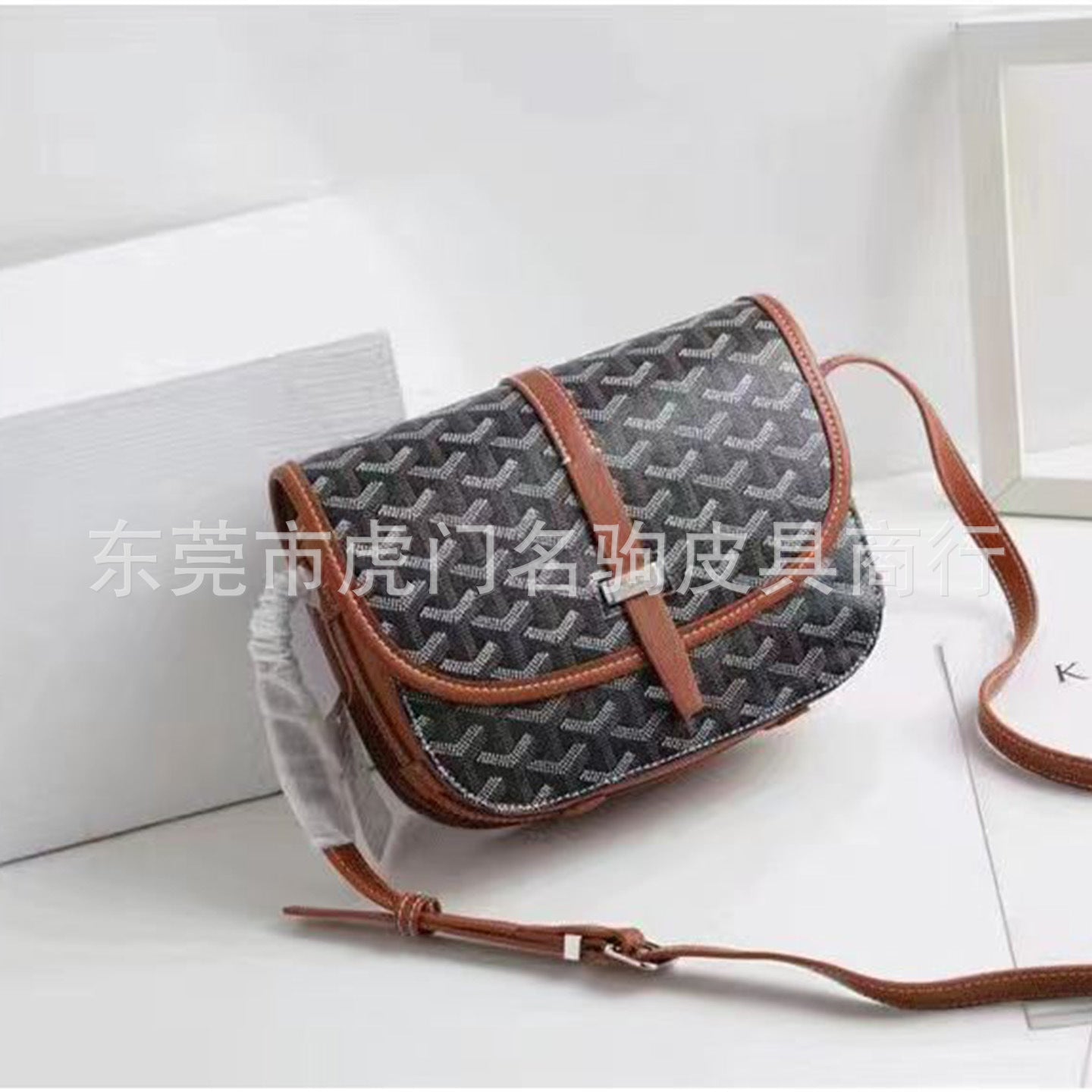 Saddle bag, dogtooth small bag, messenger bag, street fashion, versatile, single-buckle canvas print, unisex bag