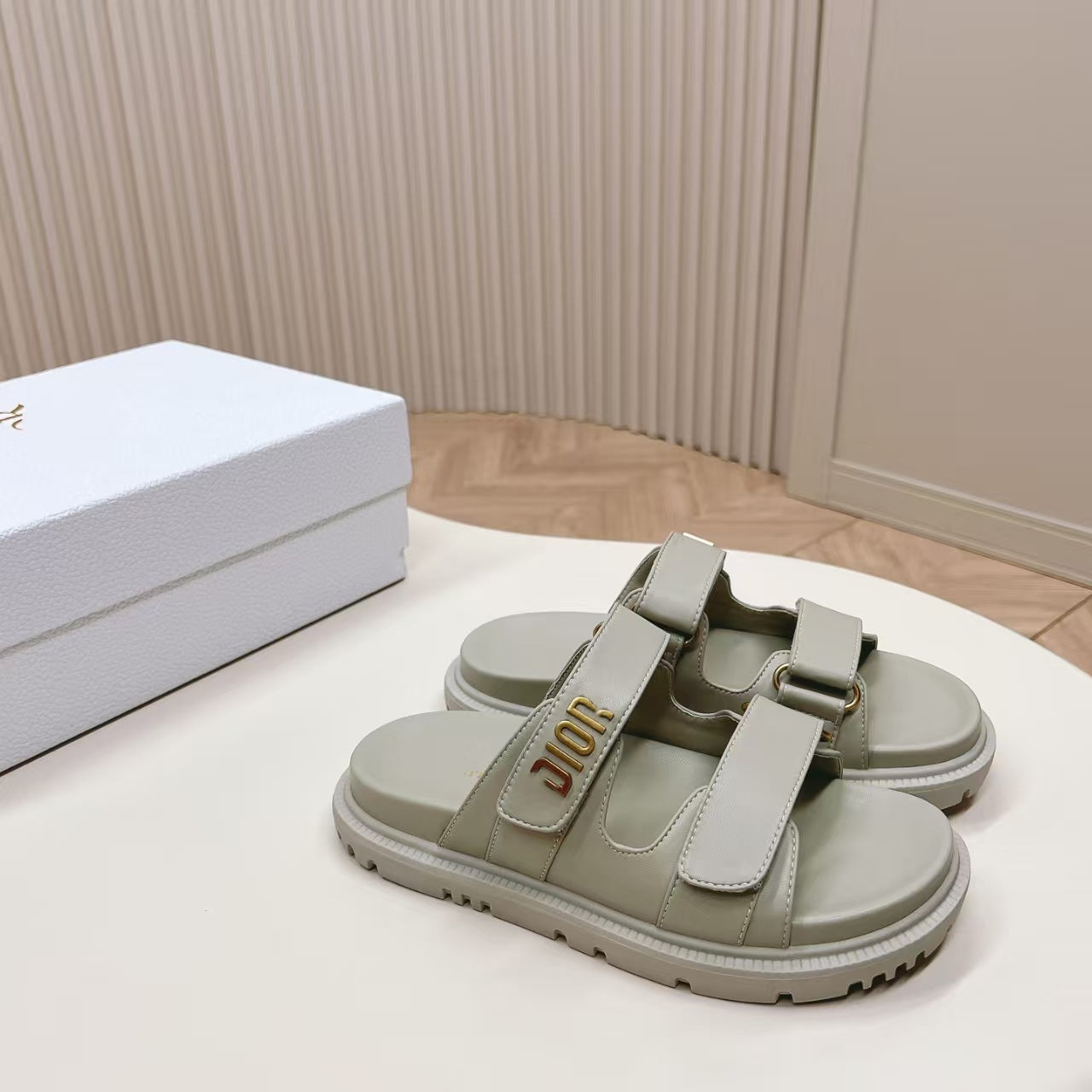 D's new 2025 summer alphabet Velcro slippers women's platform one-line sandals casual flat beach shoes